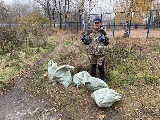 Фурмановский чистомен Михаил Сонин собрал уже 2000 мешков мусора